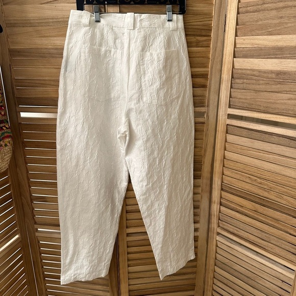 Anthropologie stella nova Jill white texted barrel leg pants Size 6 - Picture 7 of 8